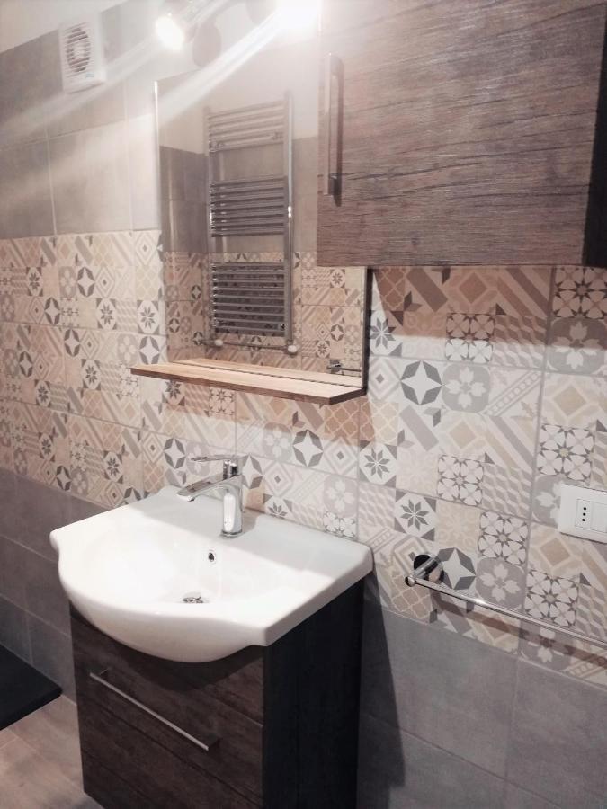 La Taverna Appartamento Scala A Chiocciola フォッローニカ エクステリア 写真